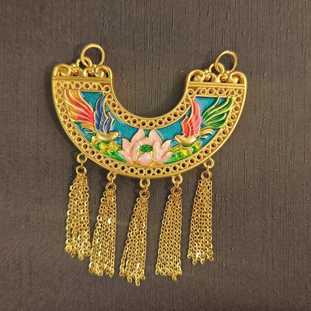 恒宝福【商城推荐】足金999 618好物节喜鹊莲花彩虹吊坠（送合金链）