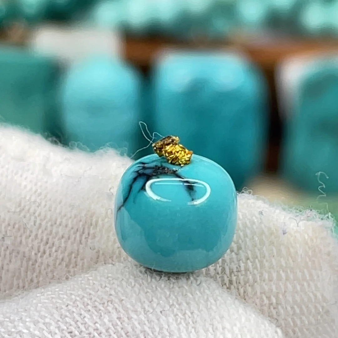 绿松石未镶嵌挂件