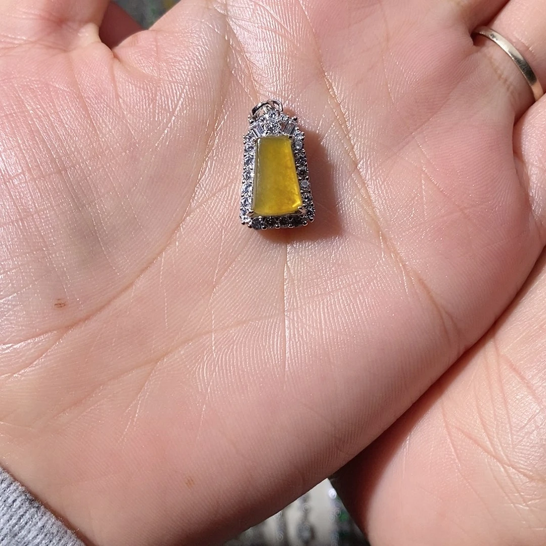 翡翠银S925镶嵌吊坠(赠链)