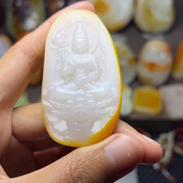 和田玉未镶嵌颈饰