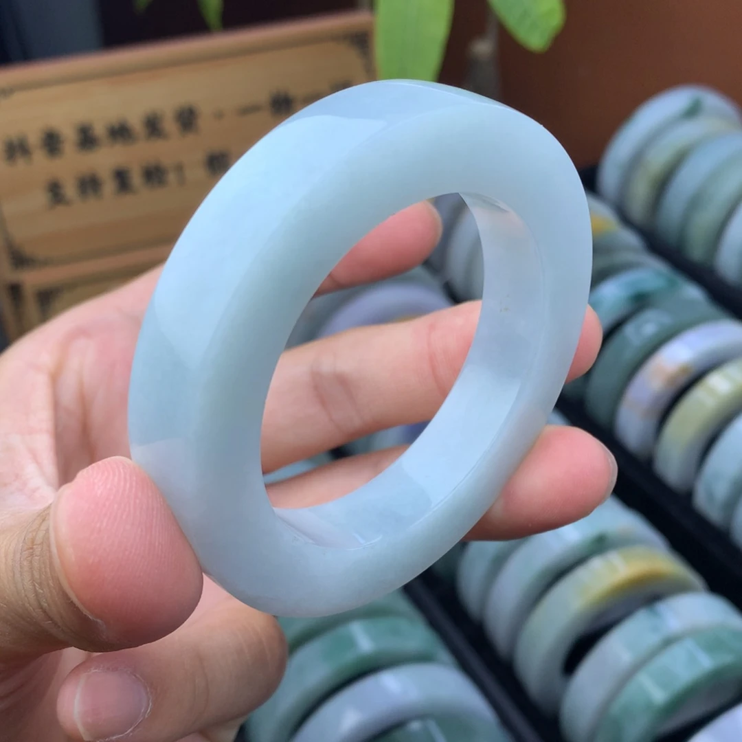 未镶嵌手镯定制翡翠定制手镯