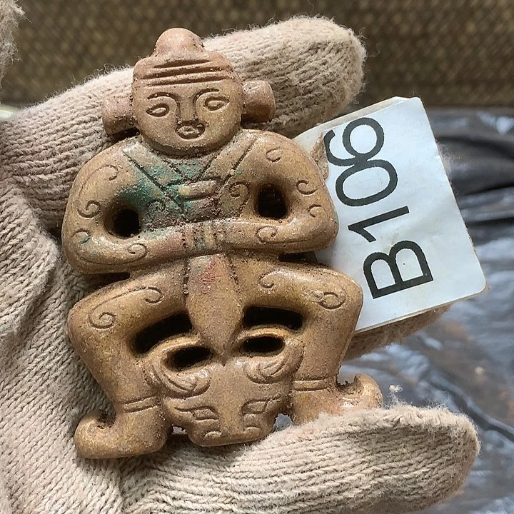 未镶嵌和田玉挂件