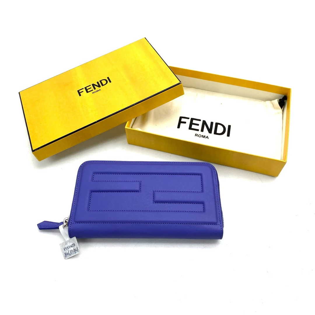 99新 FENDI/芬迪 99新蓝色拉链钱包 尺寸19/10
