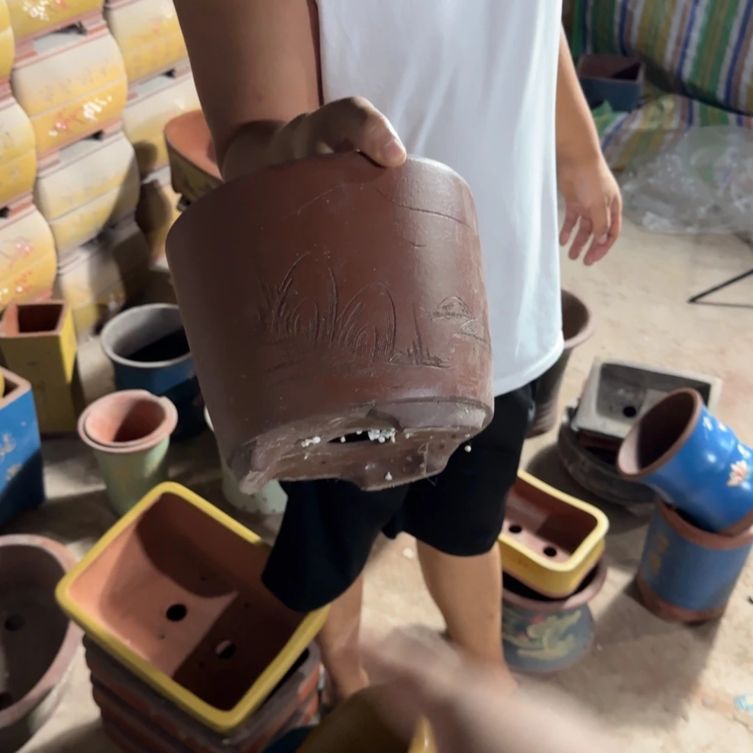 紫砂花盆瑕疵和瑕疵