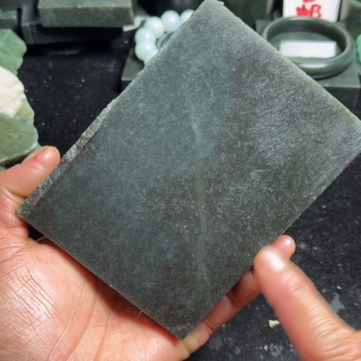 和田玉（糖玉）未镶嵌珠宝奇石