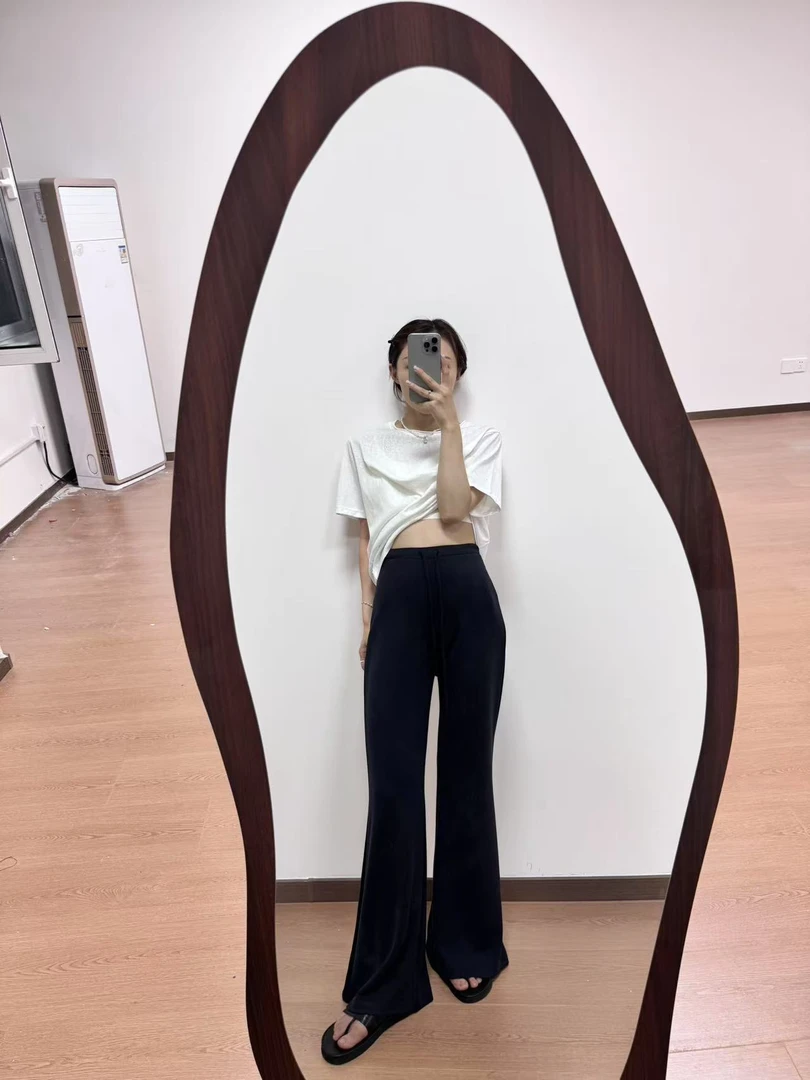 Hjie-穿上秒变纸片人！显瘦微喇裤绝了！