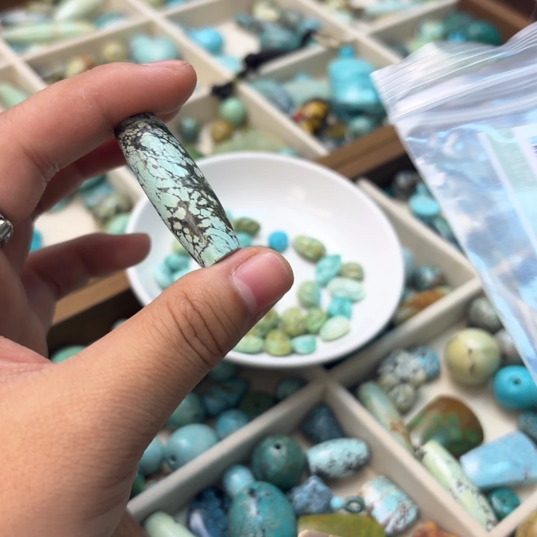 南红玛瑙未镶嵌绿松石