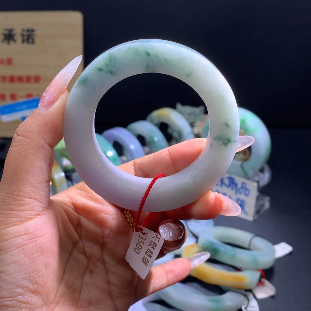 定制翡翠未镶嵌贵妃