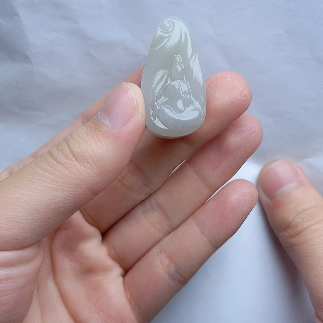 和田玉挂件。k k未镶嵌