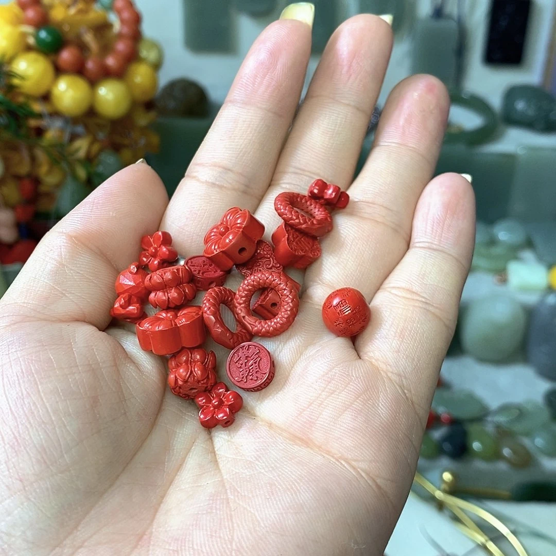 和田玉颈饰未镶嵌朱砂