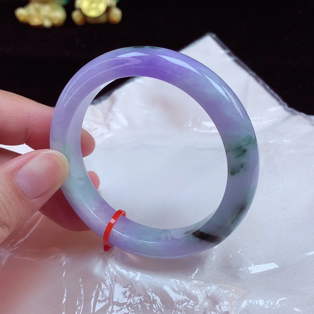 翡翠手镯未镶嵌55圈