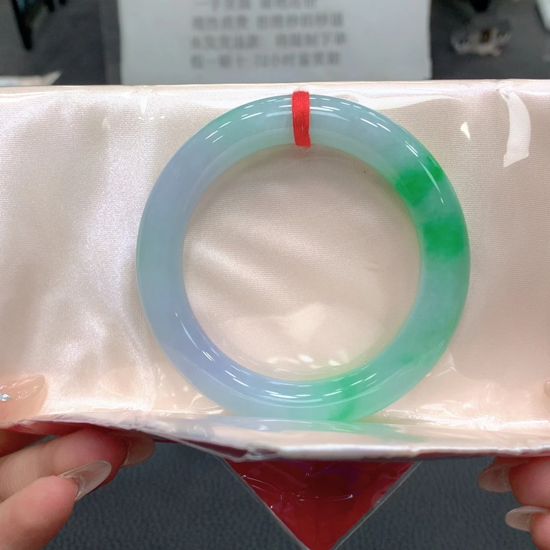 翡翠未镶嵌手镯54圆