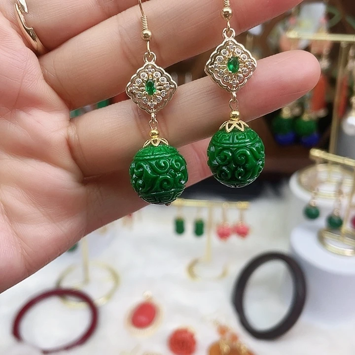 石英质玉耳钉合金