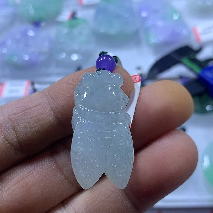 翡翠未镶嵌颈饰天然翡翠吊坠A货