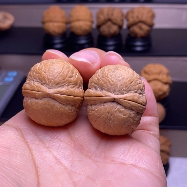 把件文玩核桃碧海龙珠40