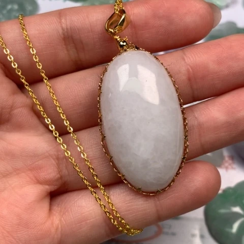 翡翠颈饰未镶嵌翡翠