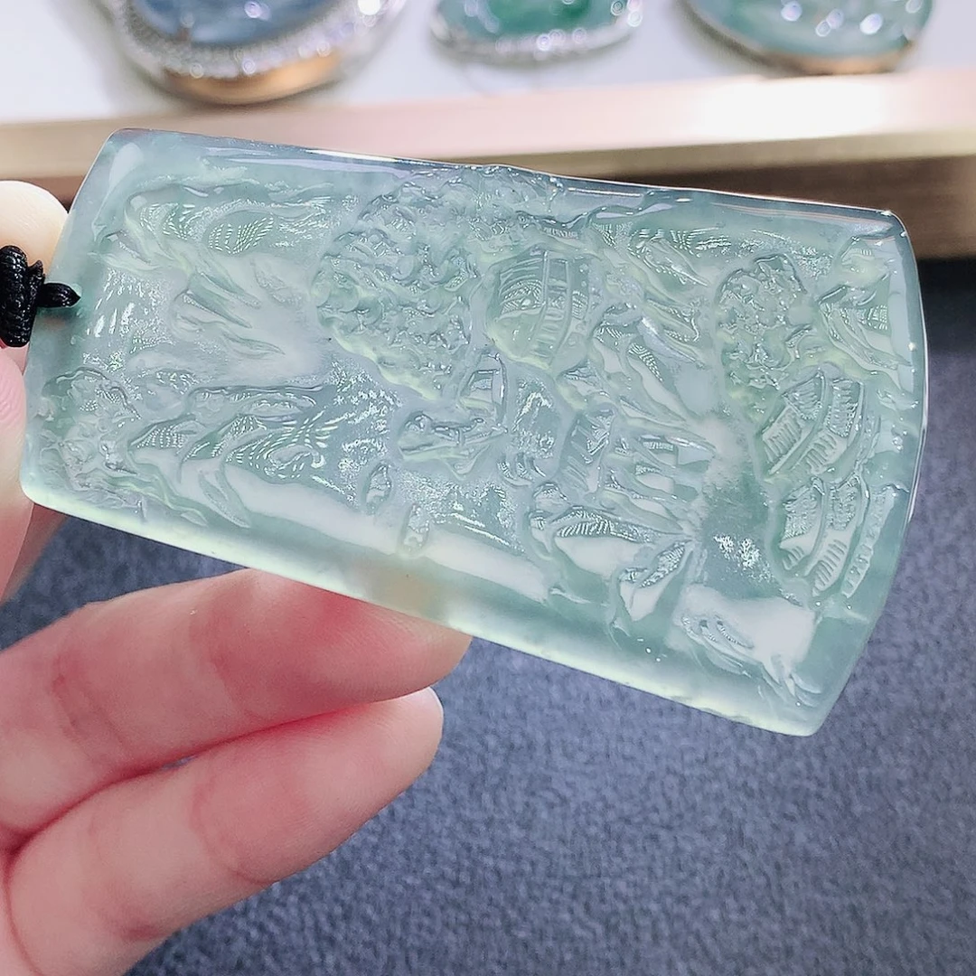 翡翠未镶嵌颈饰翡翠