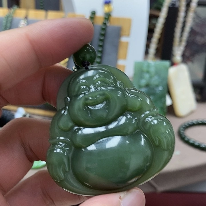 和田玉（碧玉）未镶嵌颈饰