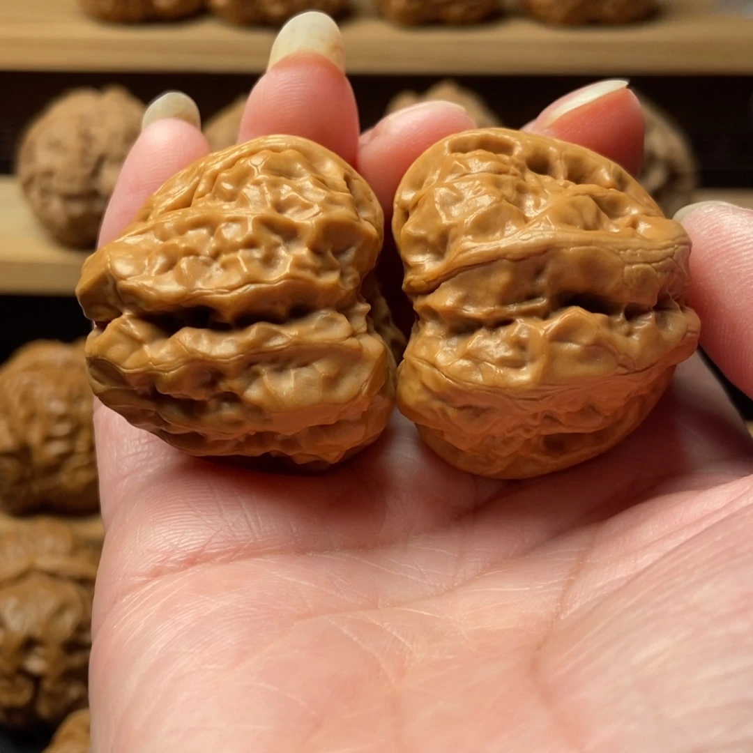 文玩核桃把件蛤蟆头37