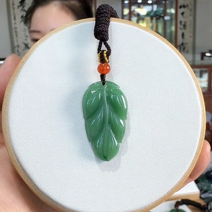 密玉（石英质玉）未镶嵌颈饰