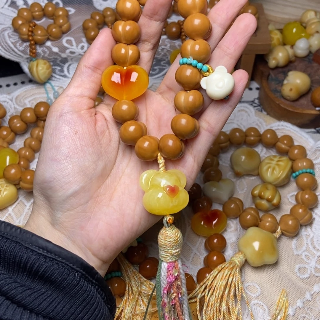 猴头核桃吊坠屁桃卡15