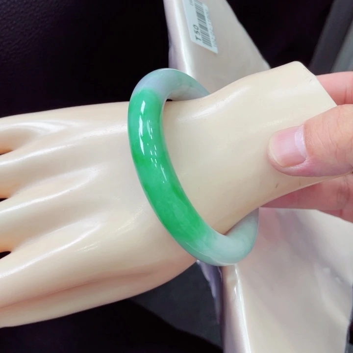 未镶嵌手镯翡翠翡翠