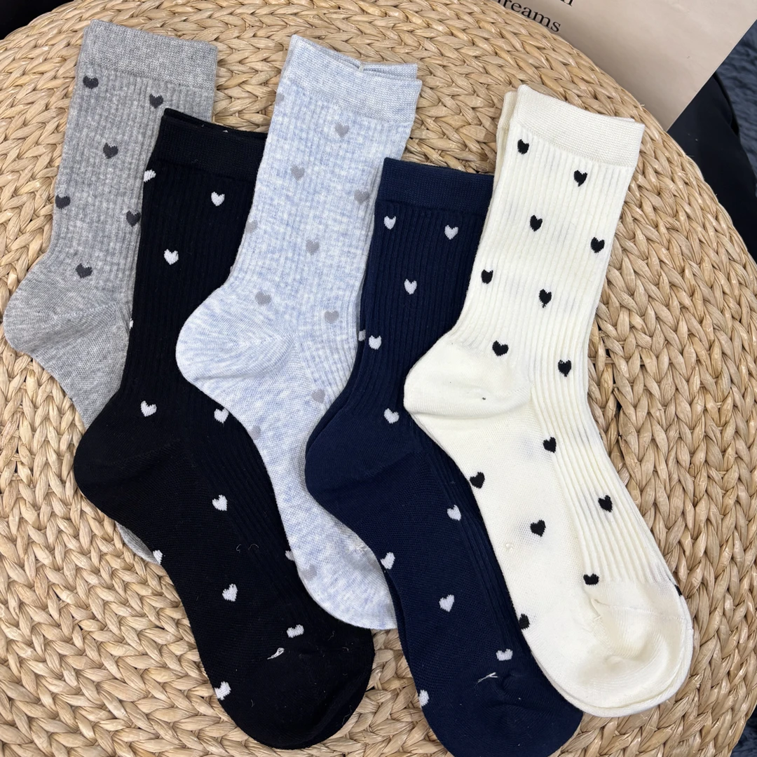 日系风格灰色波点中筒女袜秋冬外穿百搭棉袜