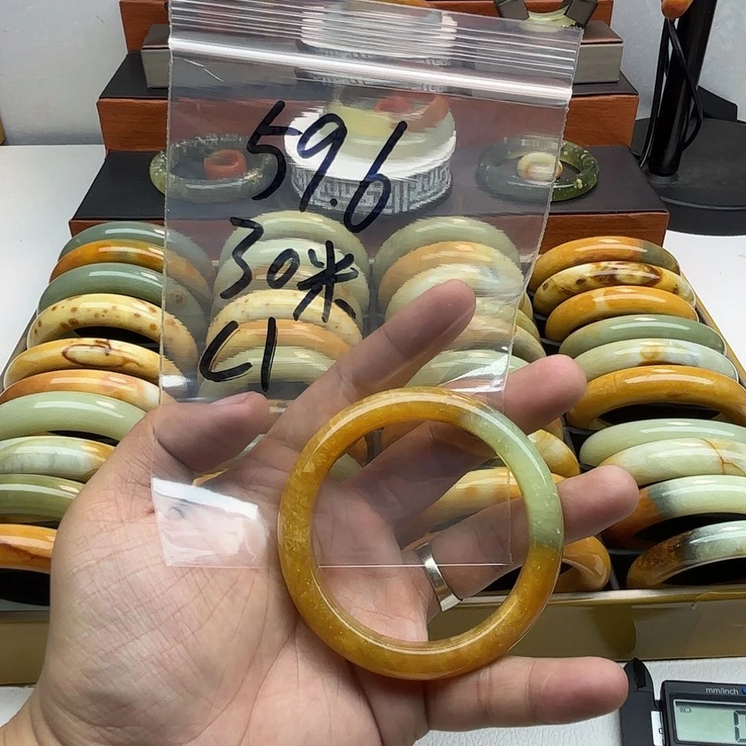 蛇纹石玉合金手镯A****？