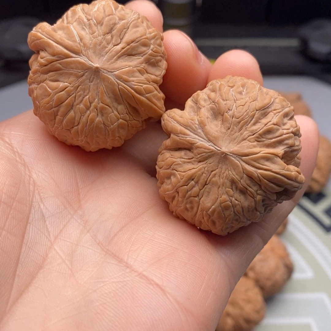 文玩核桃吊坠铁锤39矮