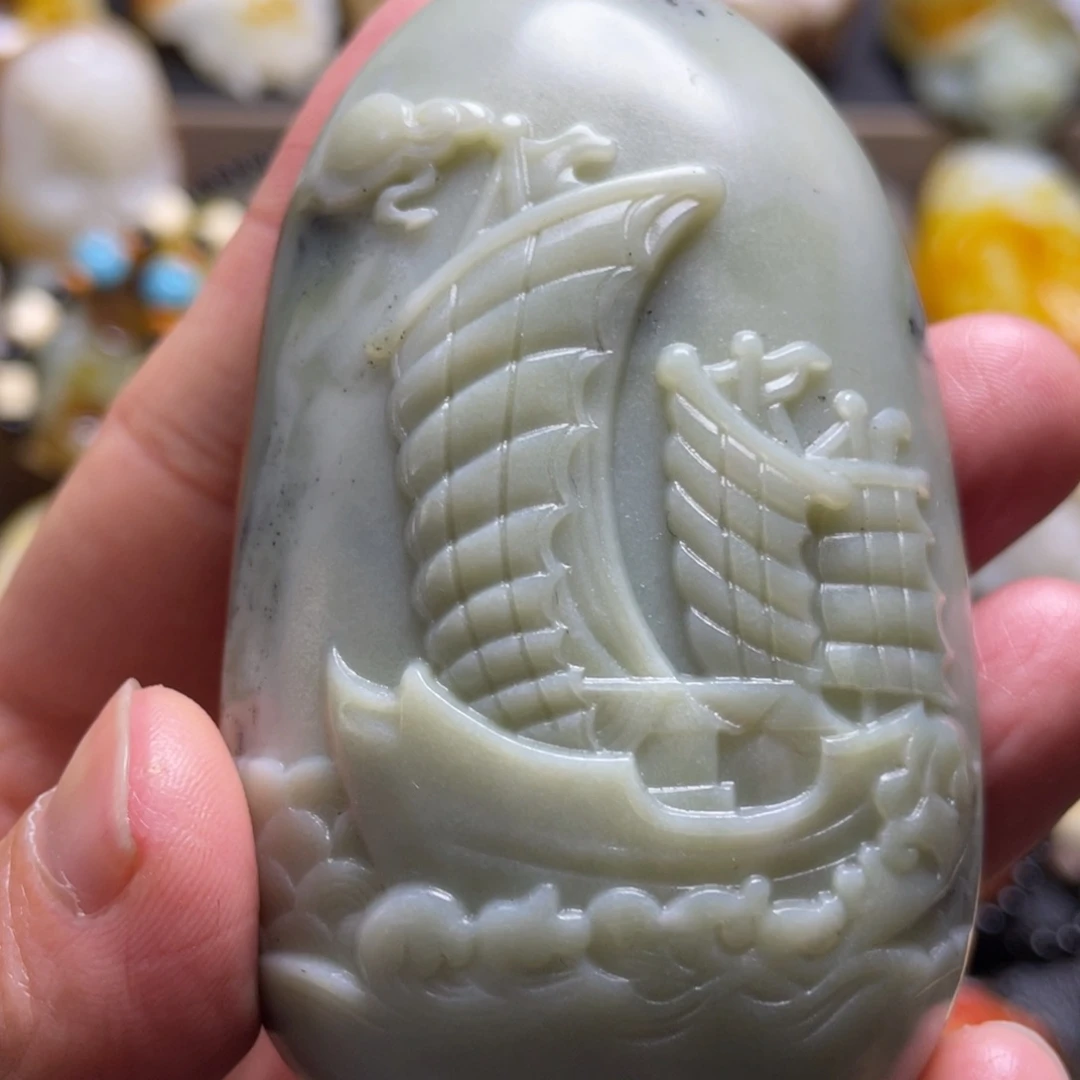 和田玉未镶嵌颈饰