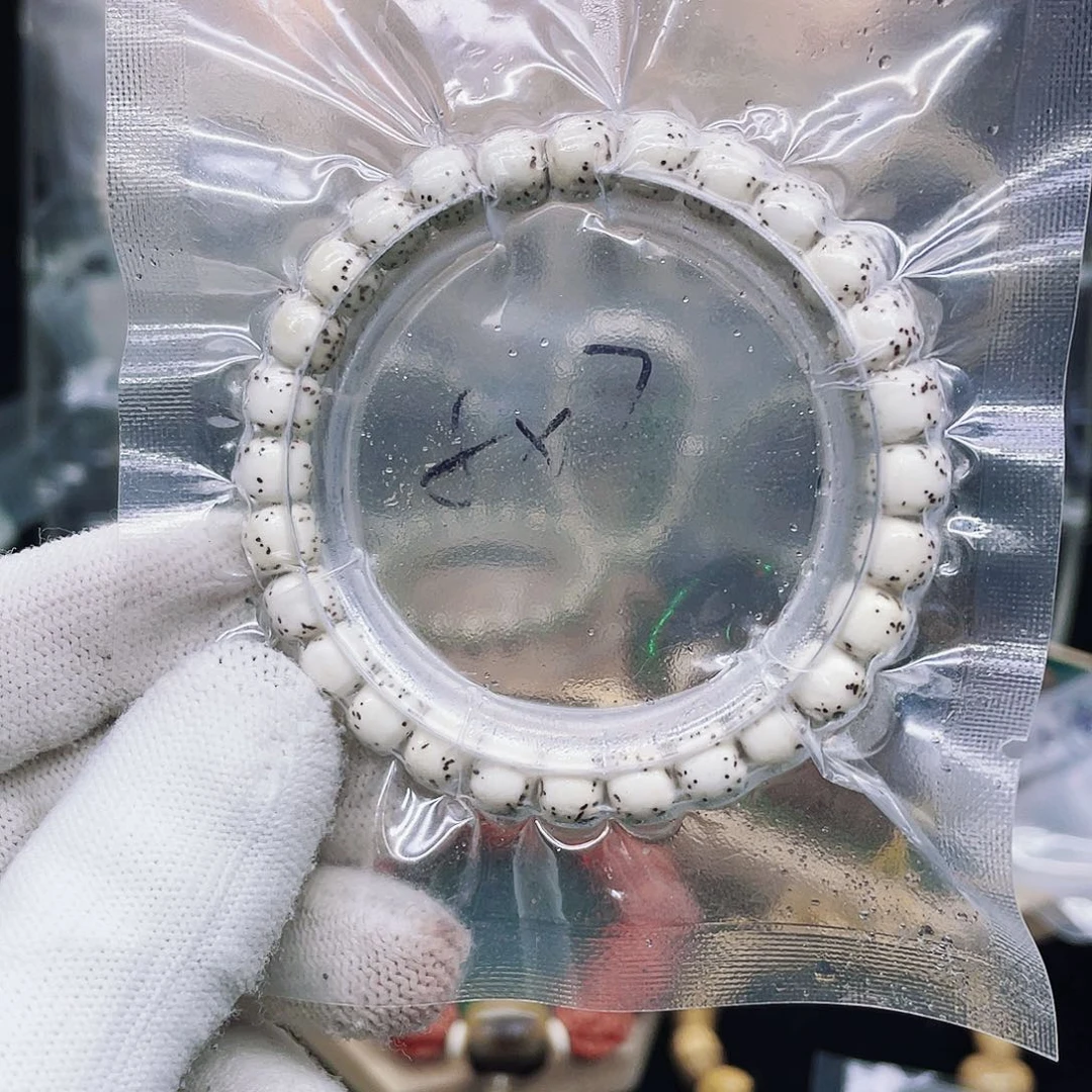 星月菩提吊坠河豚8.7