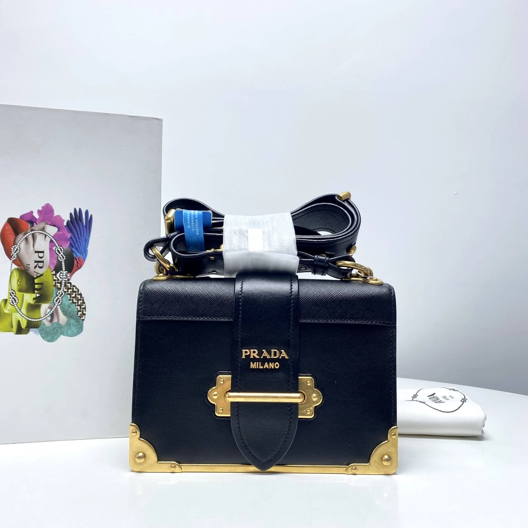 99新 Prada/普拉达 丁丁专属 黑金宫廷盒单肩包BJKM1116