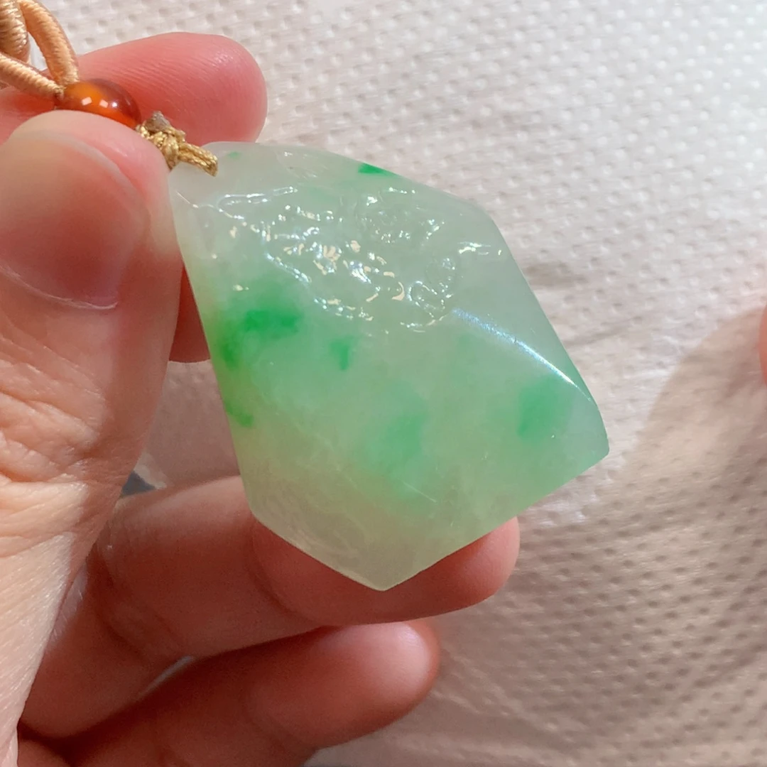 翡翠未镶嵌吊坠(不含链)245