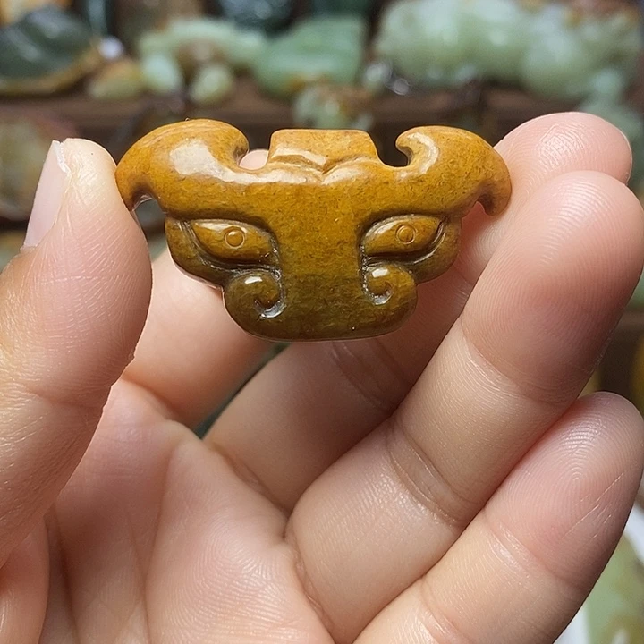 岫岩河磨玉（透闪石质玉）未镶嵌颈饰