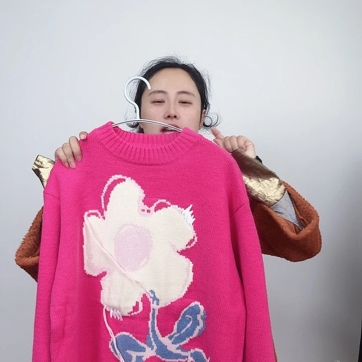 美女衣服爱宠粉的主播
