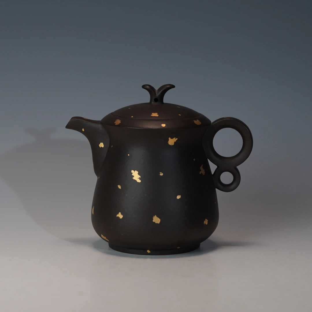 lot.22864 周成进 洒金黑料凤鸣壶 300cc