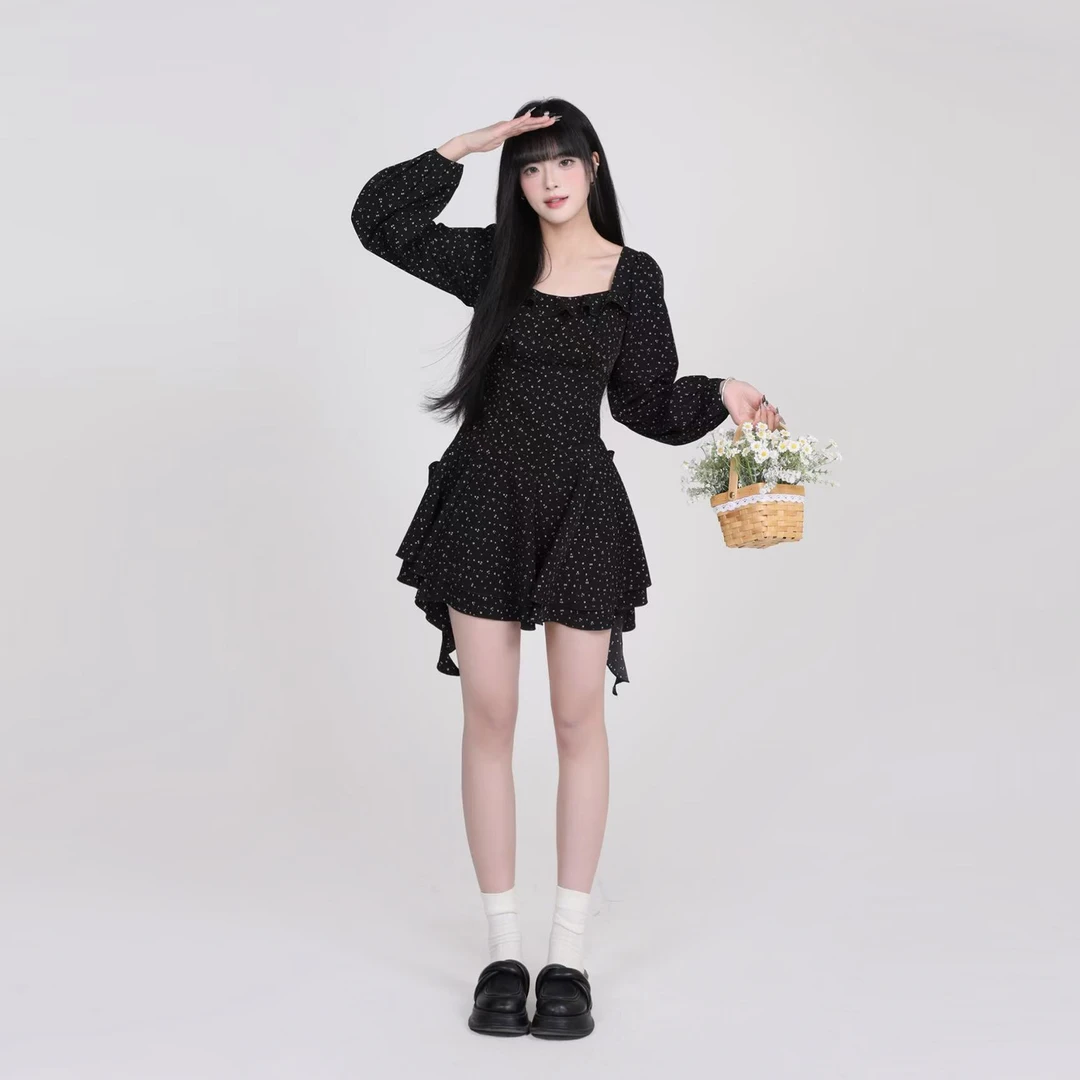 【清清】RICHINCHEESE 赫曼如影 法式设计黑色高级感碎花收腰连衣裙