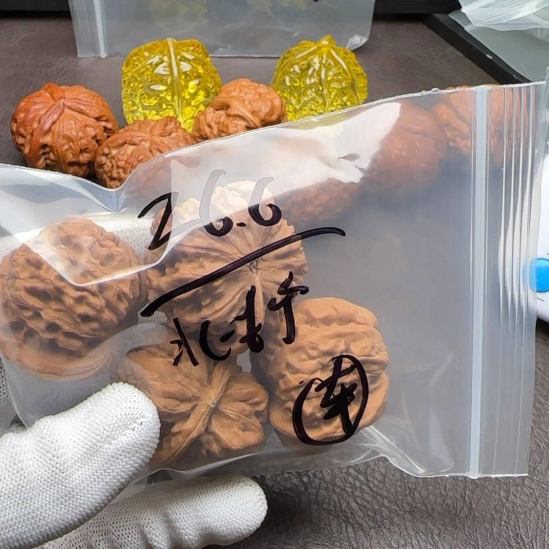 北****文玩核桃吊坠凤凰山