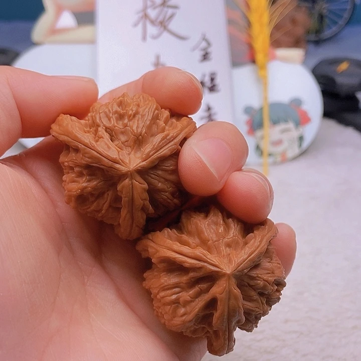 吊坠文玩核桃平*。三棱