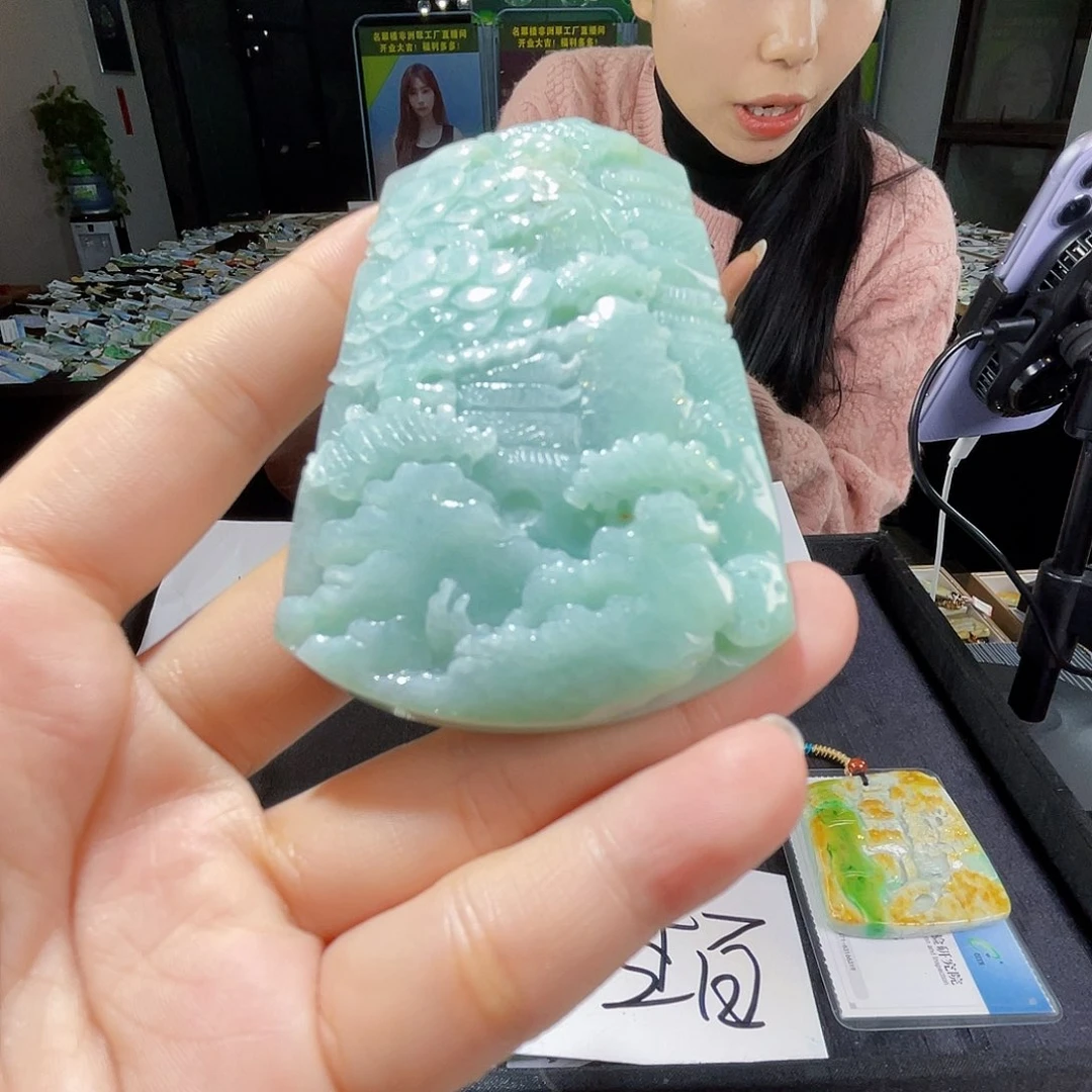 颈饰未镶嵌翡翠一