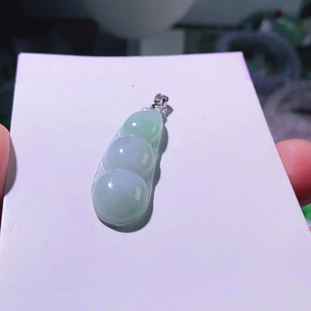 定制翡翠未镶嵌天然翡翠A货