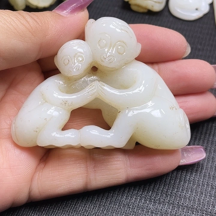 一***者和田玉未镶嵌摆件
