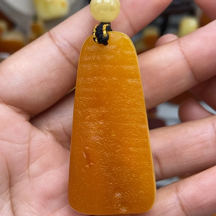 【闪购商品】琥珀颈饰未镶嵌