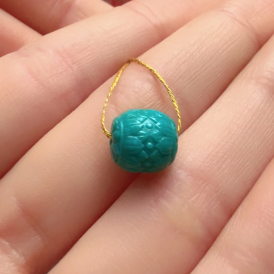 绿松石未镶嵌颈饰