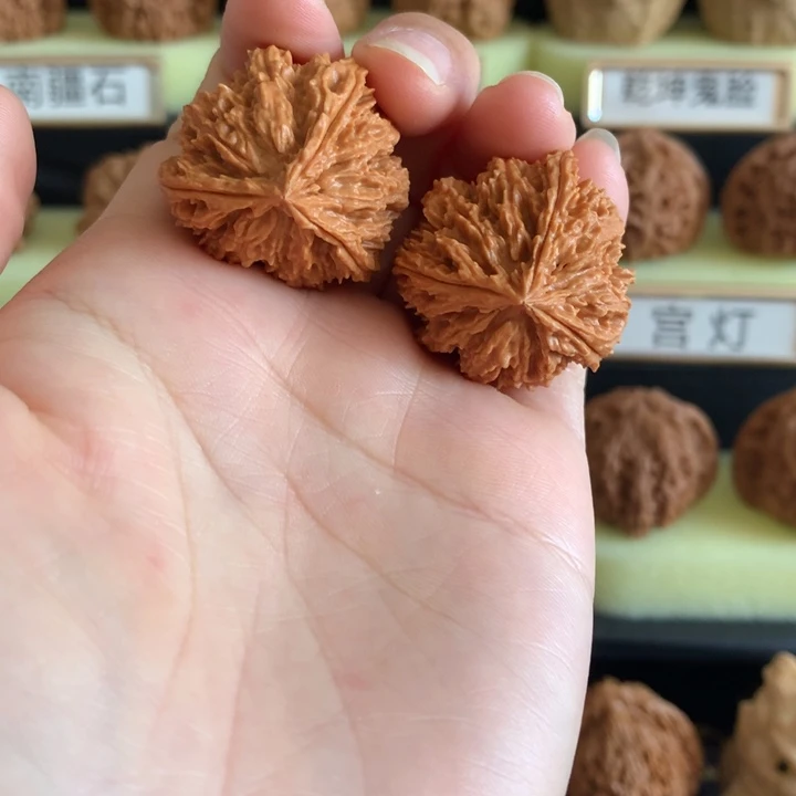 桃核把件临*文玩核桃手捻三棱