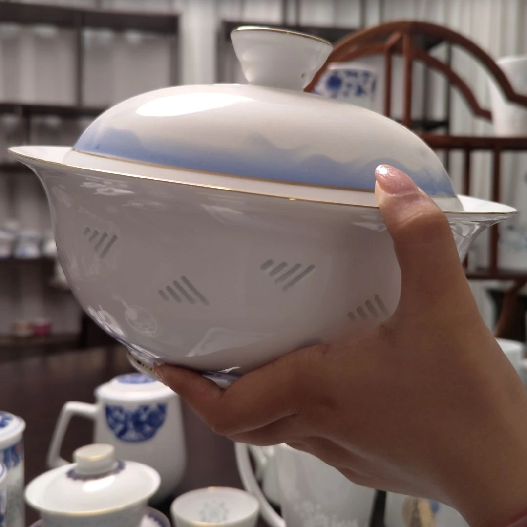 瓷天青9寸汤煲一个