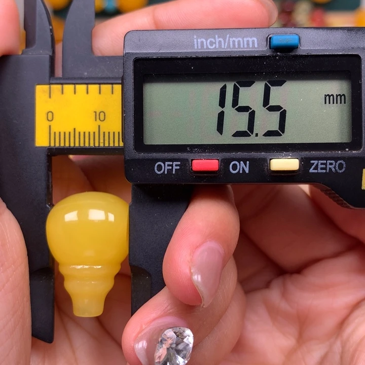 非金属仿琥珀配饰089