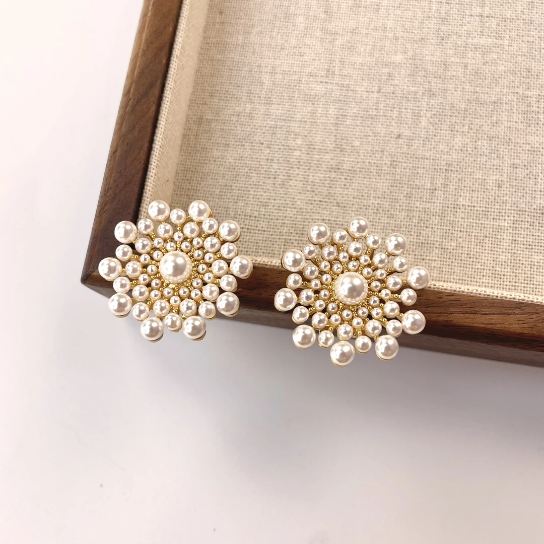 铜合金耳饰 买三送一 手工气质轻奢时尚百搭复古耳钉耳扣