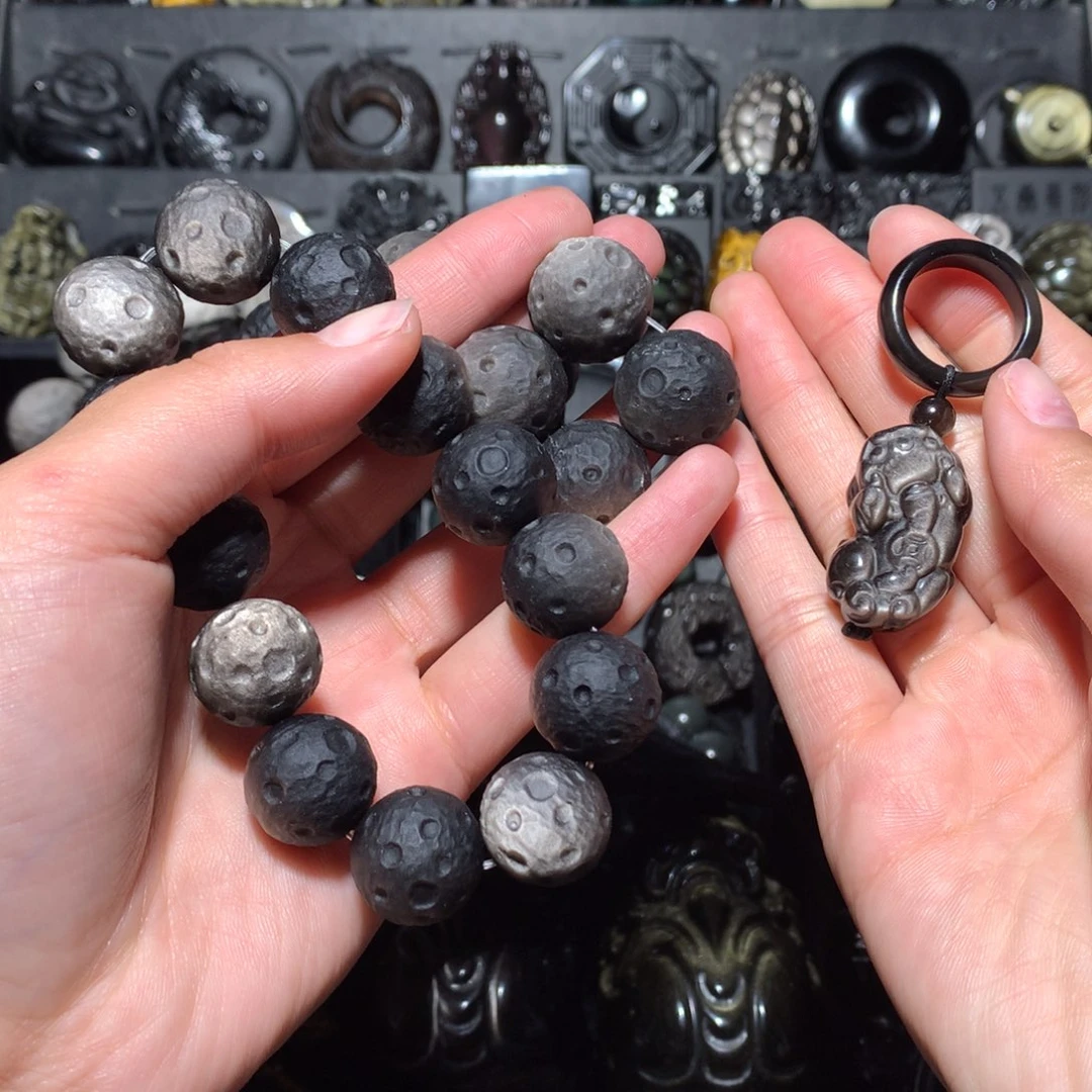 葱***儿黑曜岩未镶嵌珠宝奇石