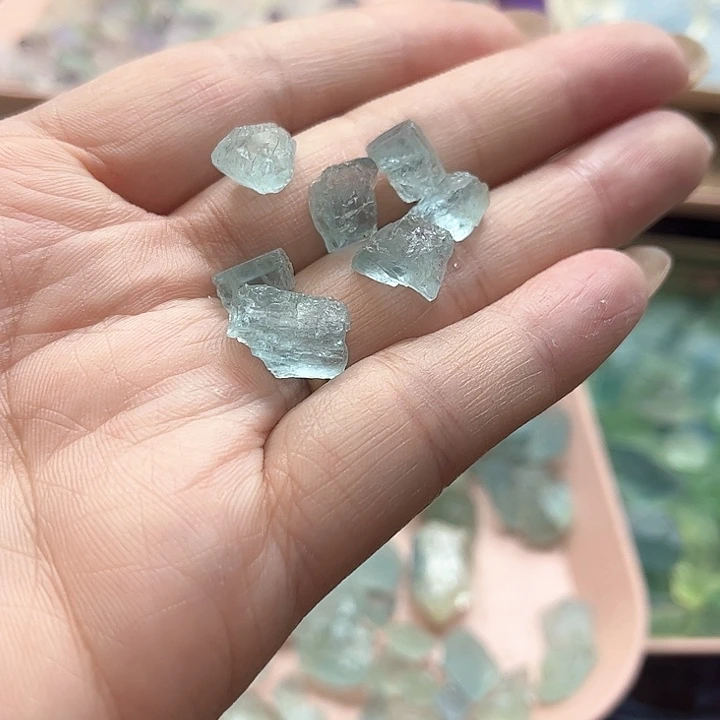 查罗石珠宝半成品合金